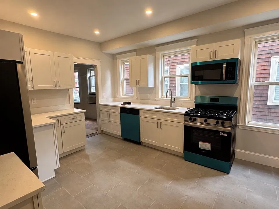19 Semont Rd #1