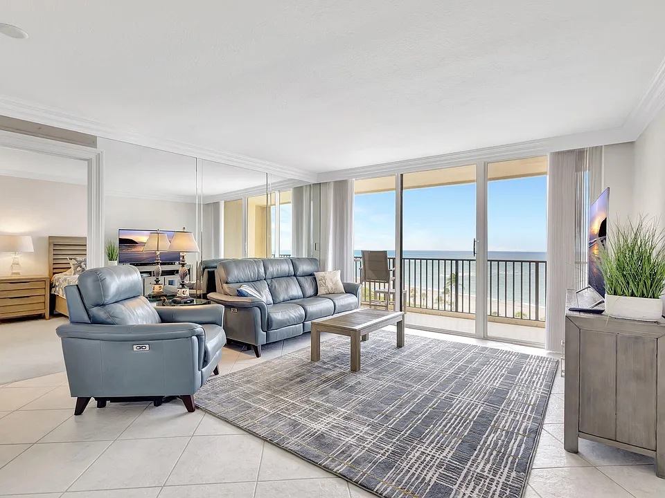 300 Ocean Trail Way #907