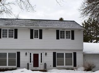 1439 Cherry Hill Rd, Mendota Heights, MN 55118