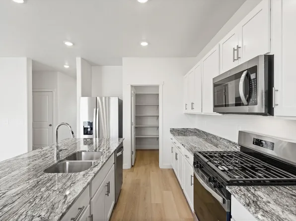 834 N 260 E, Santaquin, UT 84655