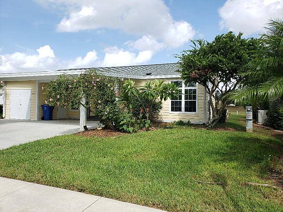 3rd image of 2405 Pier Dr
