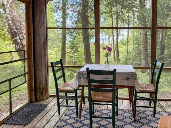 35540 Jewell Dr, Beaver Island, MI 49782