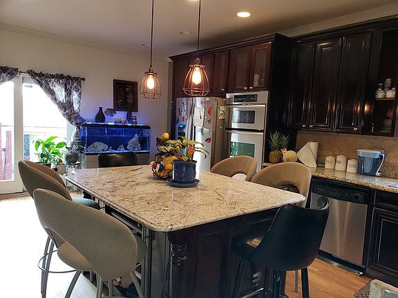 3rd image of 6534 S Talman Ave