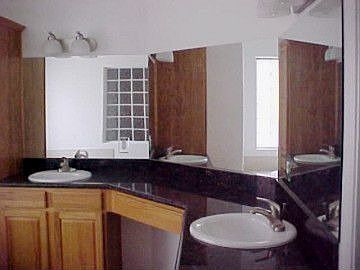 3rd image of 28411 Canal Ave
