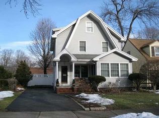 84 Rawlinson Rd, Rochester, NY 14617