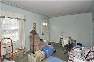 3rd image of 146 21st St N