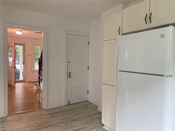 3rd image of 68 Evarts St
