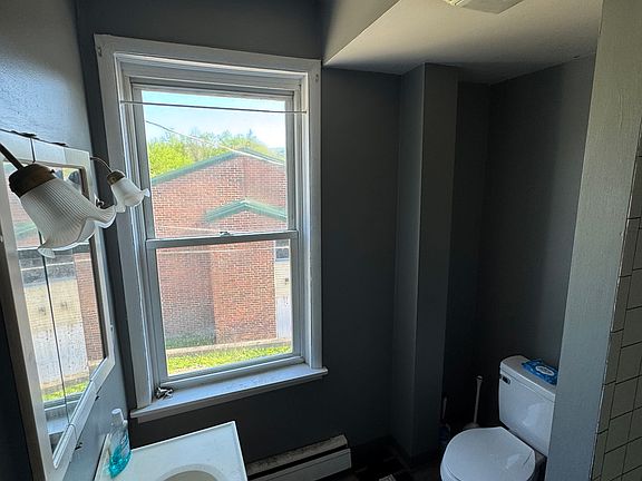 5th image of 2 W Main St #5