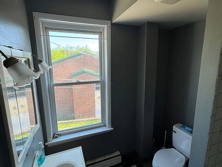 2 W Main St #5 — Photo 5