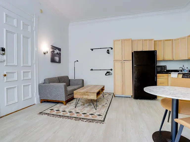 1765 R St NW #101 — Photo 3