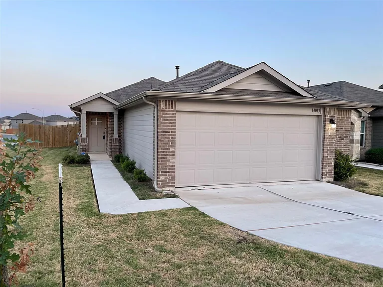 14013 Heywood Dr — Photo 28