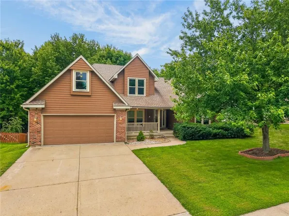 7508 N Palmer Ave, Kansas City, MO 64158