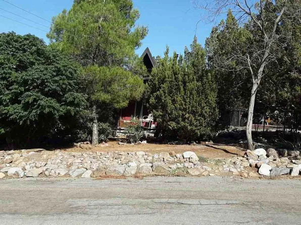 625 Sycamore St, Bodfish, CA 93205