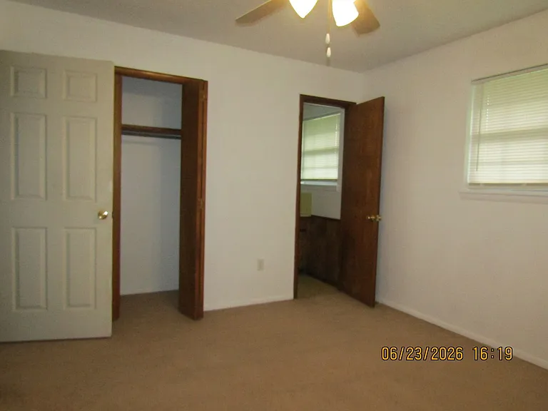 147 NE Dunlop St — Photo 7