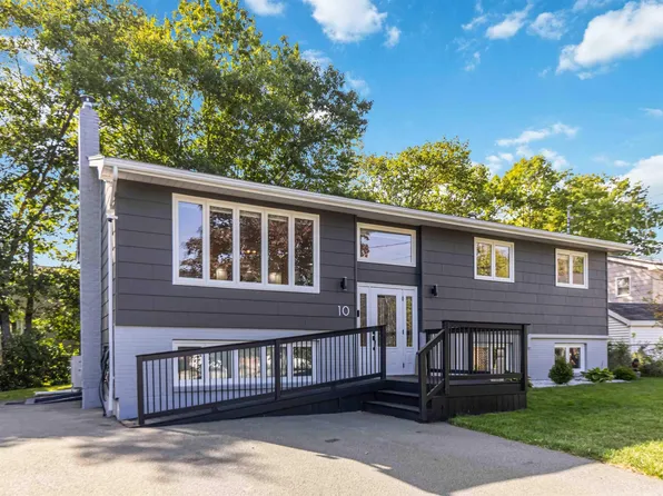 10 Rosewood Ct, Bedford, NS B4A 3C2