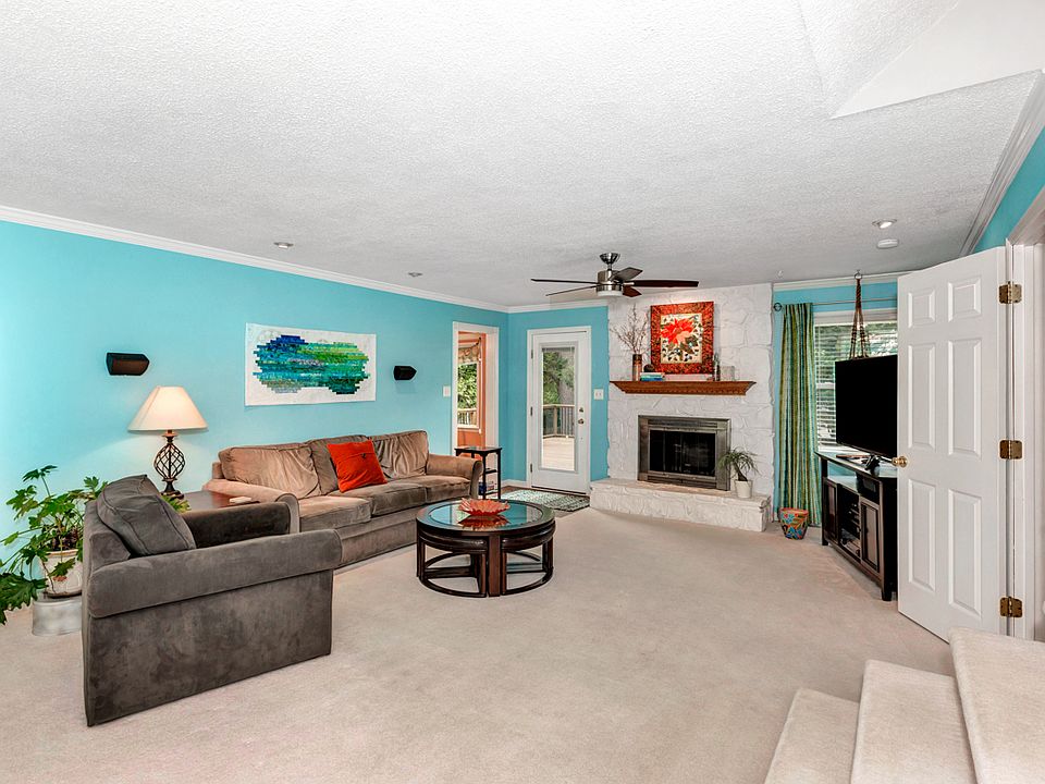 1st image of 13908 Chimney Rock Cir SE