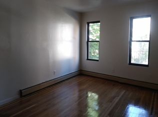 683 E 219th St, Bronx, NY 10467