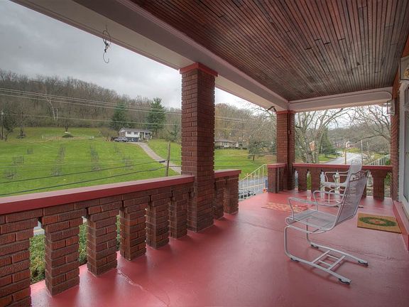 2nd image of 752 Highland Ave