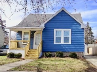 549 S State St, Aurora, IL 60505