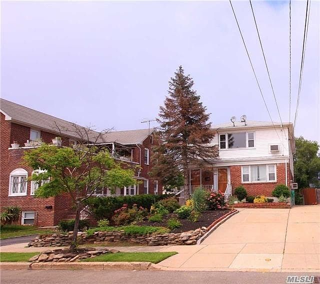 1st image of 108 Franklin St