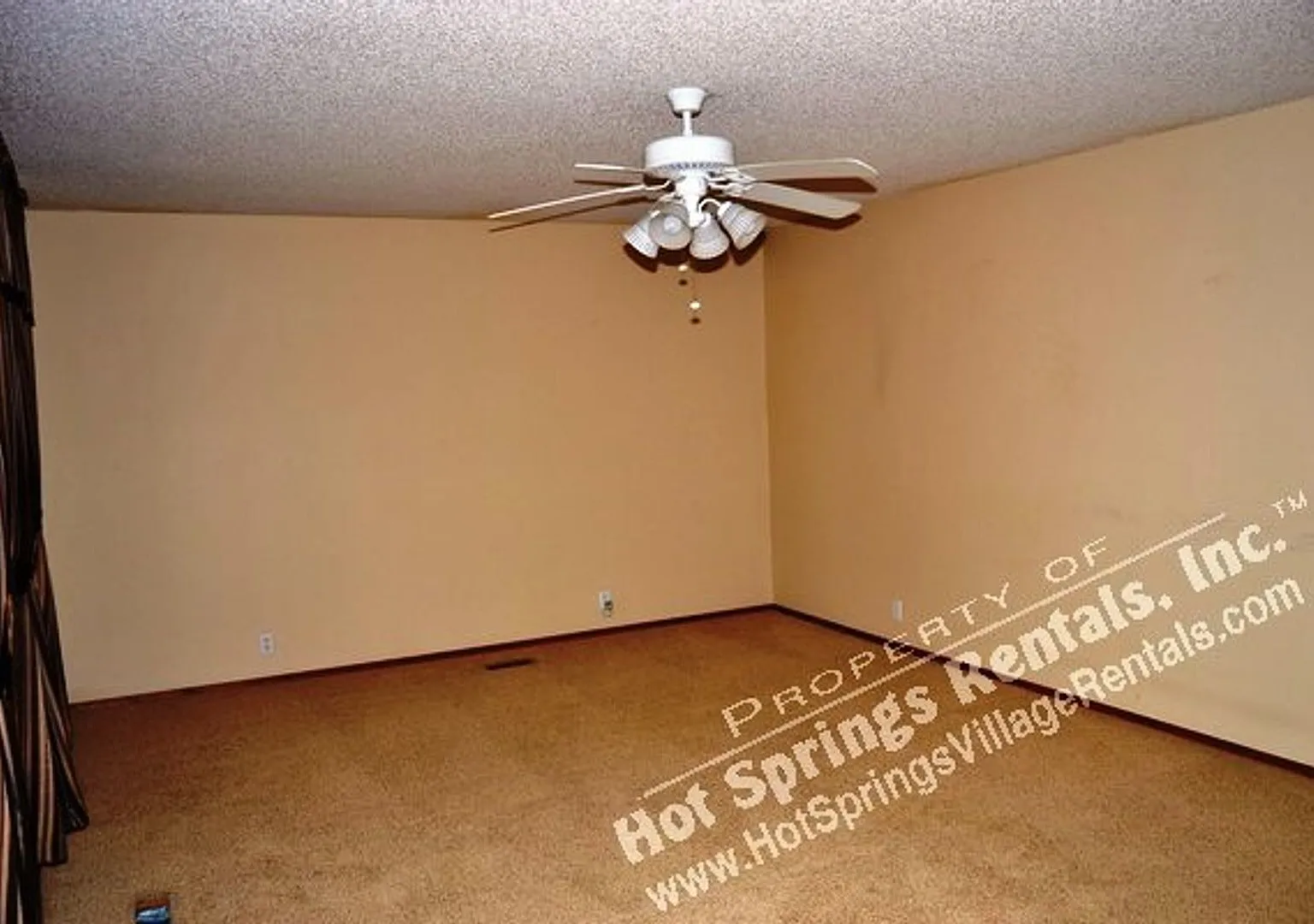 West Gate Area | Home | Unfurnished — Photo 3