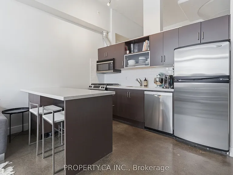 233 Carlaw Ave #325 — Photo 12