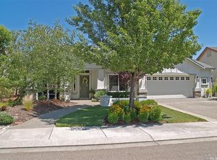 406 Clover Springs Dr, Cloverdale, CA 95425