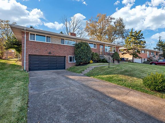 2nd image of 8915 Harwich Dr