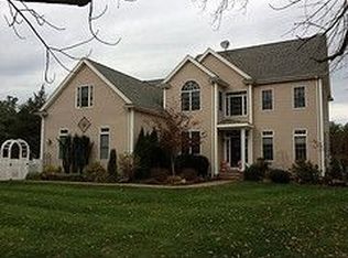 67 Daniels St, Franklin, MA 02038