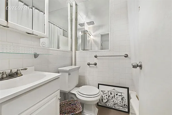 Rented by Corcoran | media 15