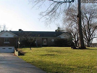 1st image of 2625 Skyline Dr