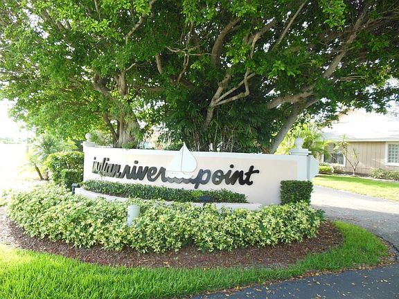 2nd image of 4013 NE Breakwater Dr