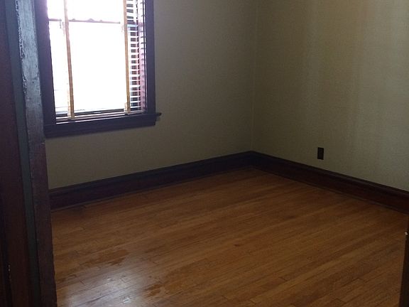 2nd image of 5527 Murdoch Ave