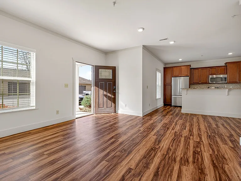 99 Copper Springs Cir #200 — Photo 5