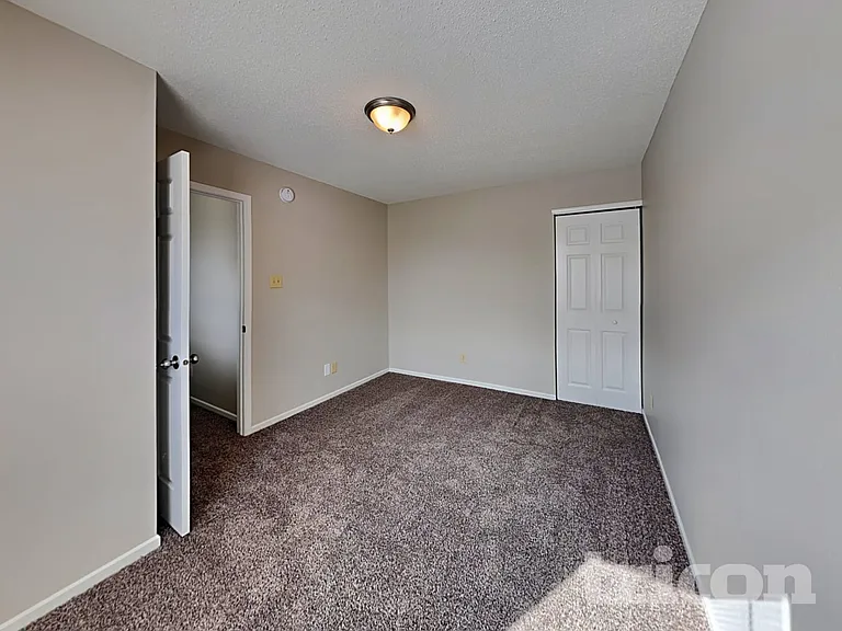 11818 Buck Creek Cir — Photo 12