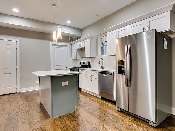 2nd image of 3570 W Dickens Ave #2B
