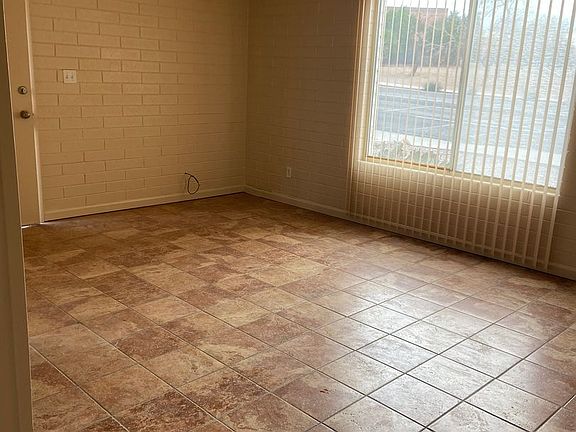 2nd image of 2321 McCulloch Blvd N APT 2