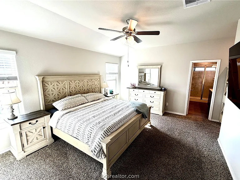 6218 Raleigh Dr — Photo 8
