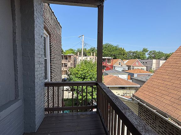4th image of 3436 W Huron St #2W