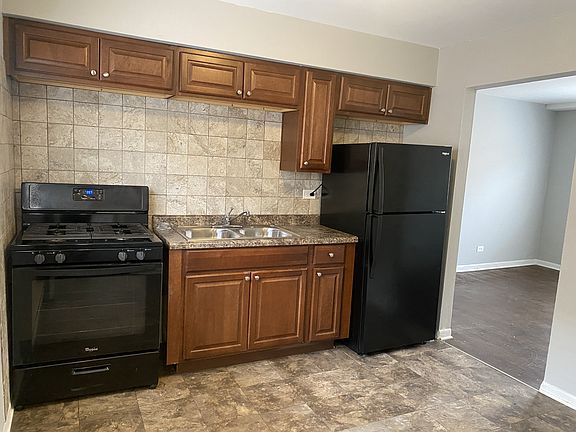 2nd image of 7218 Park Ave #4