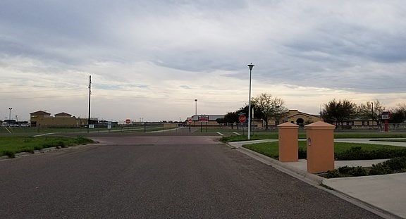 3rd image of 319 Sierra Dr