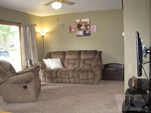 2nd image of 606 N Saratoga Ave