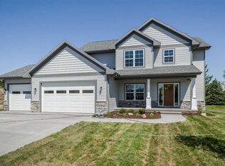 1050 Highland Park Ave, Coralville, IA 52241