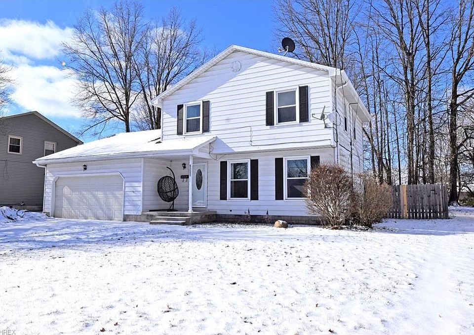 1st image of 2448 Vollmer Dr