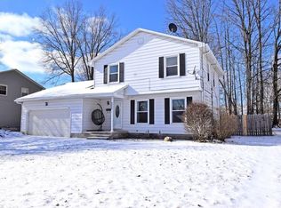 2448 Vollmer Dr, Youngstown, OH