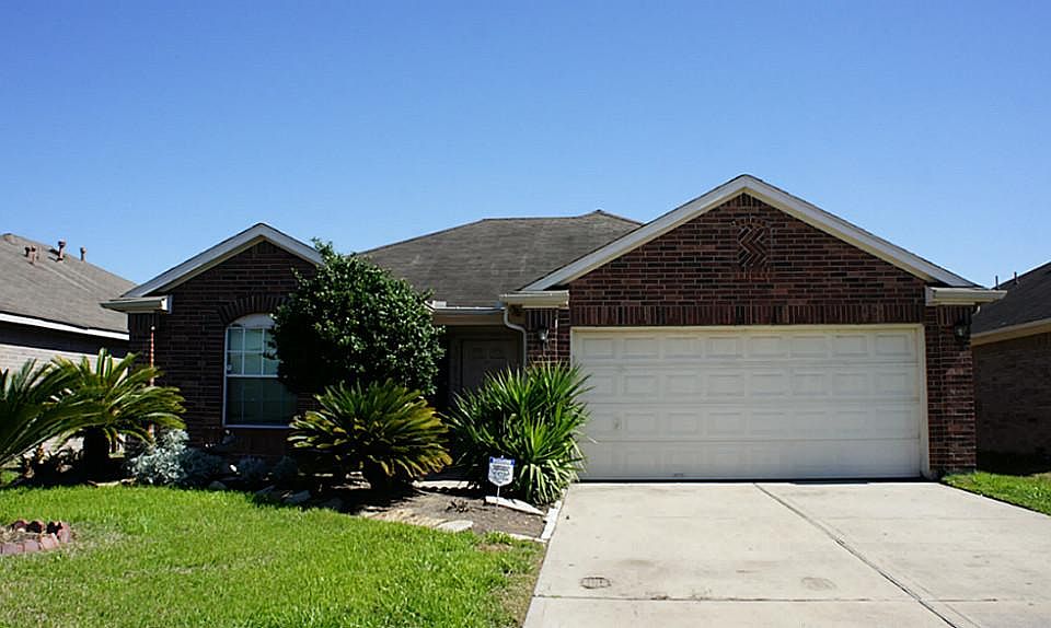 Welcome home to 17418 Heath Grove