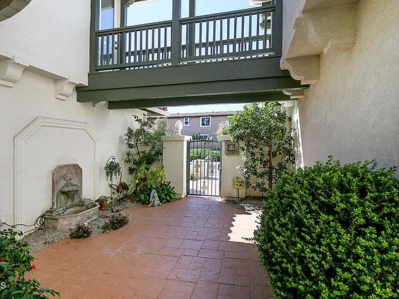 3rd image of 2880 Avenida De Autlan