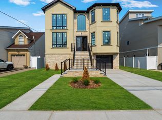 671 Yetman Ave, Staten Island, NY 10307
