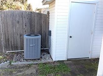 4th image of 325 Blossom Way