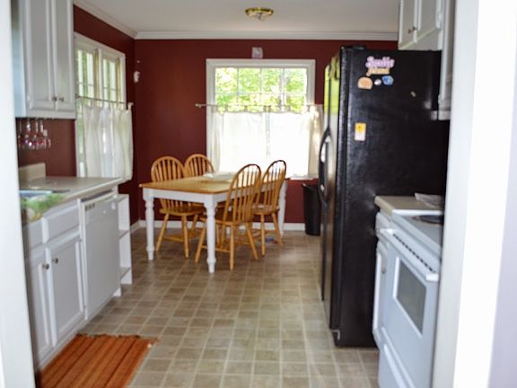 5th image of 1889 Libby Ln